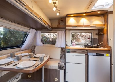 FreeCross Caravans FreeCross 370DD Luxor Interior 1
